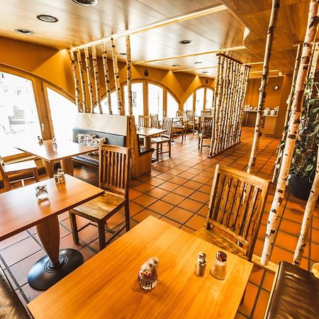 Curuna Hotel-Garni B&B Скуоль Экстерьер фото