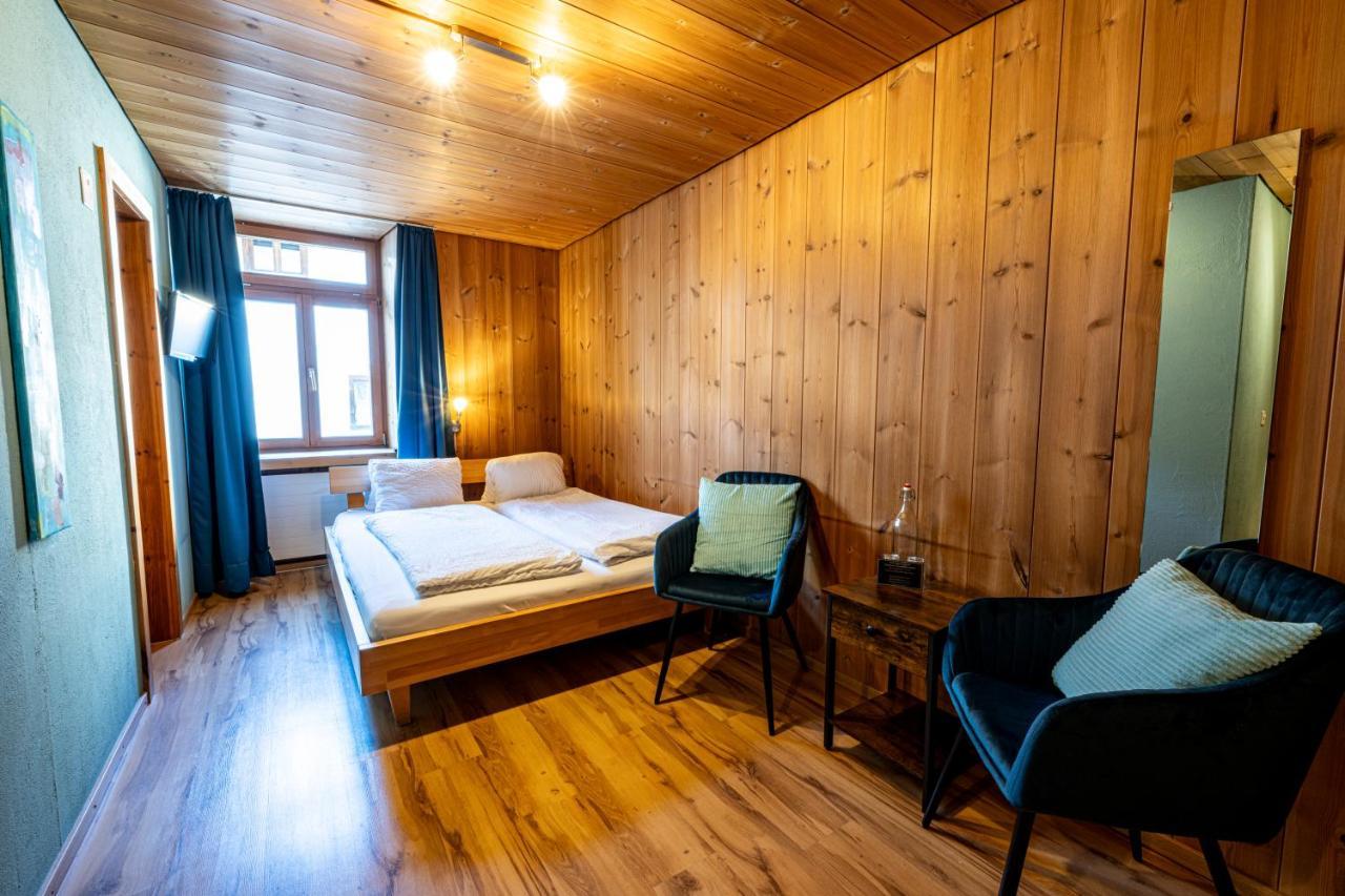 Curuna Hotel-Garni B&B Скуоль Экстерьер фото